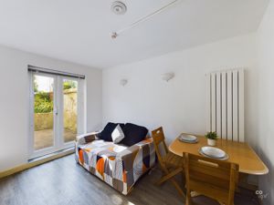 living room - click for photo gallery